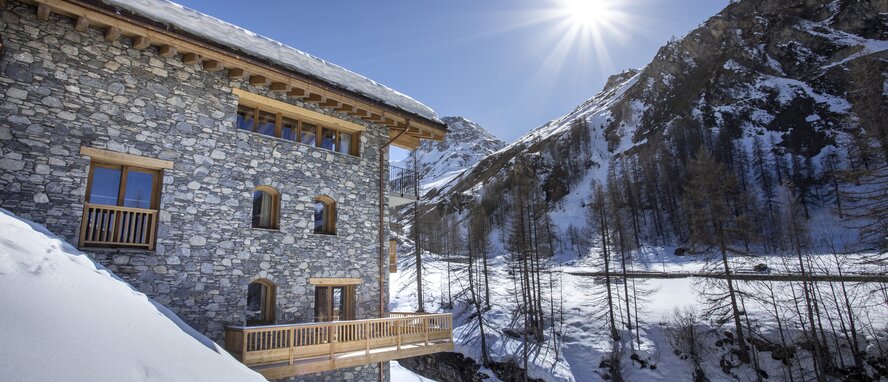 Exterior of catered chalet, No 7 CLUB Bellevarde, Val d'Isere