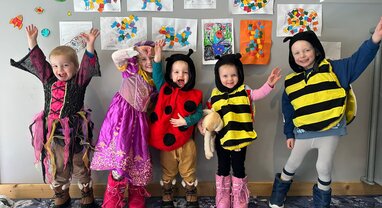 5 children enjoying childcare on ski holiday