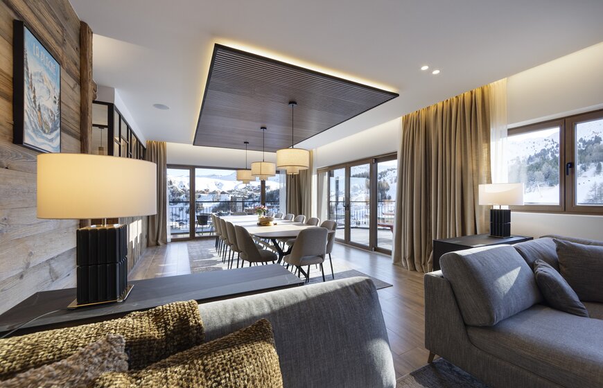 CLUB Sagarmatha penthouse dining area
