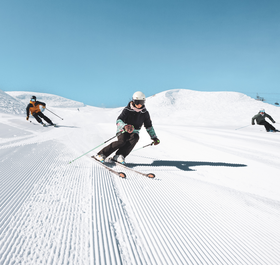 3 skiers in Les Arcs